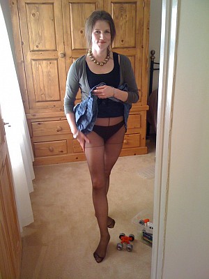 Amateur pics of women in tights