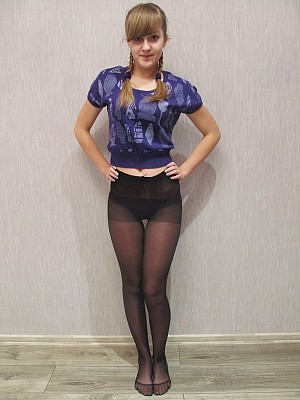 Teens In Pantyhose Pictures