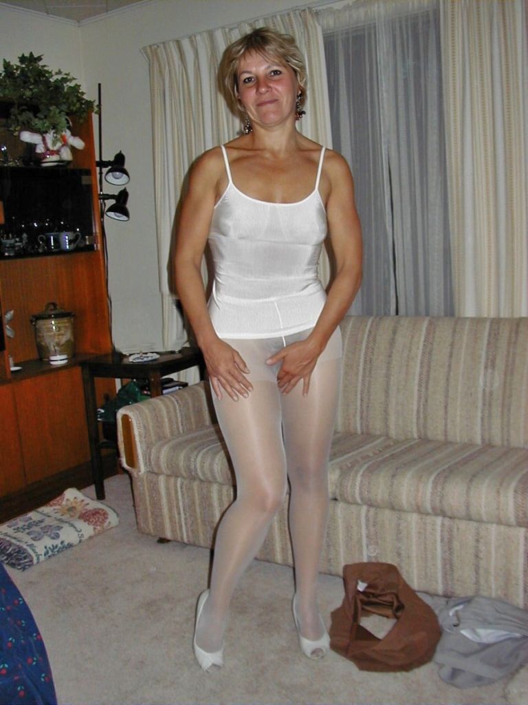 sample pantyhose image